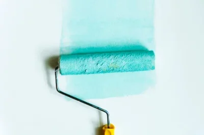 Peinture intérieure à Nieuil-l'Espoir — murs, plafonds et boiseries